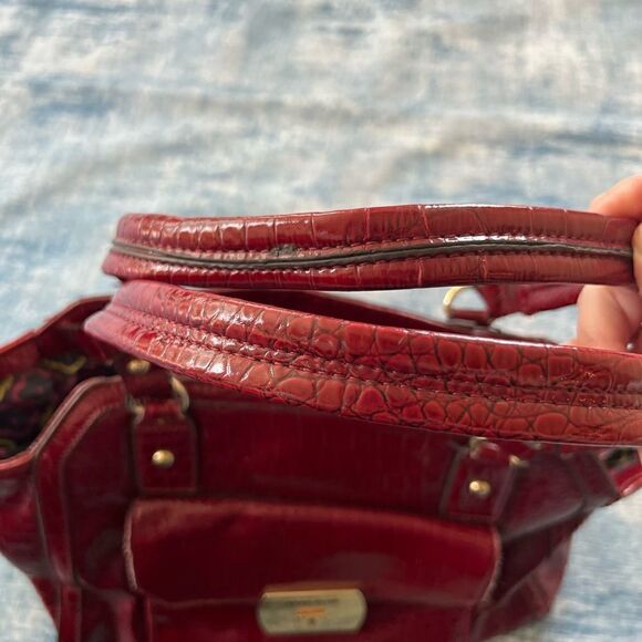 Anne Klein Dark Red Faux Patent Croc Leather Handbag w Gold Colored Accents - Picture 10 of 11